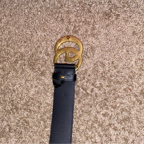 Authentic Gucci Belt size 110 - Picture 5 of 10